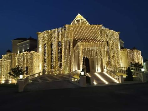 Shaadi Vibes, Mendhi Decor, Nikah Decor, Wedding Stages, Desi Vibes, Lights Decoration, Lights Wedding Decor, Wedding House, Diwali Lights