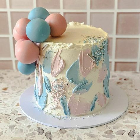 Pink And Blue Baby Shower Cake, Gender Neutral Birthday Cake, Neutral Gender Reveal Cake, Gender Reveal Cake Ideas Simple, Simple Gender Reveal Cake, Pink Blue Cake, Pink And Blue Cake, Bolo Tumblr, Baby Shower Gender Reveal Cake