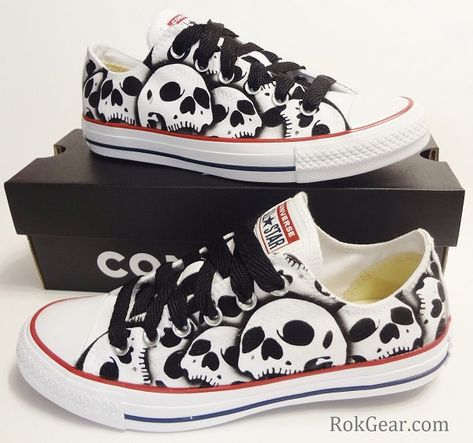 Oxfords Womens, Star Skull, Gothic Theme, Flamingo Tattoo, Customized Shoes, Painted Shoes Diy, Skull Shoes, Custom Shoes Diy, Shoe Ideas