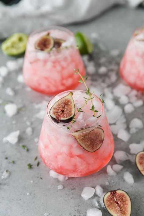 Fig and Thyme Cocktails #thyme #fig #figs #cocktails #cocktail #yum #entertaining #cheers #tgfi Fig Drink, Fig Syrup, White Zinfandel, Pretty Drinks, Syrup Recipe, Vodka Cocktails, Fresh Thyme, Sparkling Water, Keto Diet For Beginners