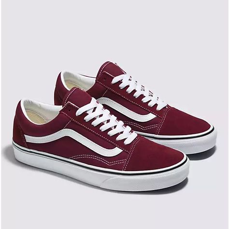 Brand New, Never Worn Old Skool Vans In The Classic Beautiful Maroon Color. Suede And Canvas Leopard Slip On Sneakers, Burgundy Vans, Vans Authentic Shoes, Maroon Vans, Maroon Shoes, Vans Skate Shoes, Suede Shoes Women, Old Skool Vans, Vans Store