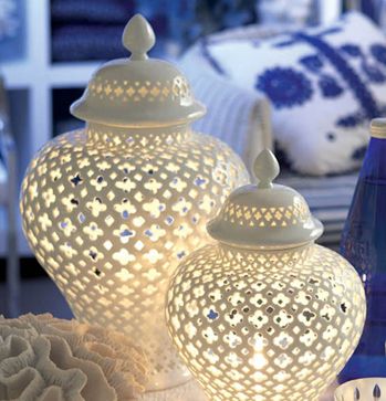 We have these at work...never thought about putting candles in them. Dekorasi Maroko, Moroccan Vase, Pretty Pottery, Unusual Lighting, Moroccan Inspiration, Ginger Jar Lamp, Ramadan Decor, Eid Ramadan, Moroccan Lanterns