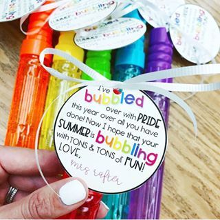 Student Teaching Gifts, Student Gift Tags, Bubble Gift, Classroom Style, Gifts For Students, Pre K Graduation, Student Teacher Gifts, Kindergarten Gifts, Goodbye Gifts