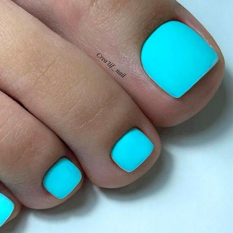 Summer Pedicure Ideas with One Tone ❤ 50+ Toe Nail Designs for Your Perfect Feet ❤ See more ideas on our blog!! #naildesignsjournal #nails #nailart #naildesigns #nailshapes #gelnails #longnails #shortnails #french #stilettonails #nudestilettonails #pointynails #ombrenails #summernails #toenail #toenails #toenaildesigns #pedicureideas Best Beach Nail Colors, Bright Toe Nails, Pedicure Azul, Trending Pedicure, Pretty Toenails, Best Toe Nail Color, Beach Toe Nails, Toe Art Designs, Toe Colors