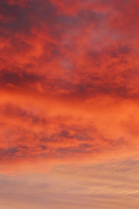 Print Polaroid Pictures, Red Skies Aesthetic, Wall Orange, Sky Photoshop, Red Photos, Orange Clouds, Pink Clouds Wallpaper, Gryffindor Aesthetic, Cumulus Clouds