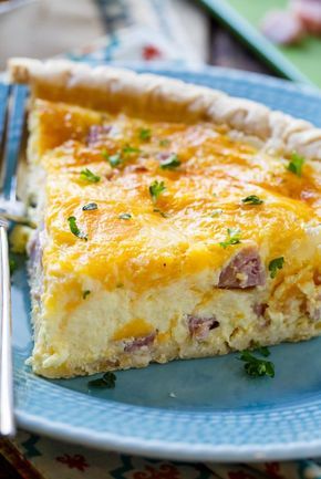 Easy Ham and Cheese Quiche- great way to use up leftover ham! Don't add the extra salt, ham is salt enough, Add muchrooms with the onions and sautee Ham And Cheese Quiche, Easy Quiche, Breakfast Quiche Recipes, Easy Ham, Cheese Quiche, Breakfast Quiche, Tater Tots, Ham Recipes, Quiche Recipes