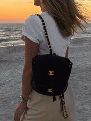 Chanel Duma Backpack Outfit, Chanel Backpack Outfit, Chanel Duma Backpack, Backpack Outfit, Dream Bags, Chanel Backpack, Luxury Aesthetic, Chanel Vintage, Vintage Chanel