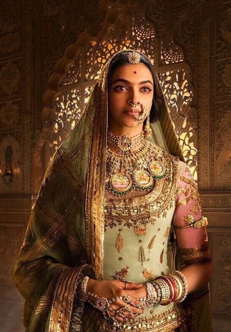 11 Bridal Looks Of Deepika Padukone That'll Never Go Out Of Fashion! | ShaadiSaga डिजाइनर कपड़े, Rajasthani Dress, Rajputi Dress, Saree Bollywood, Nikkah Dress, Deepika Padukone Style, Groom Dresses, Indian Woman, Bollywood Wedding