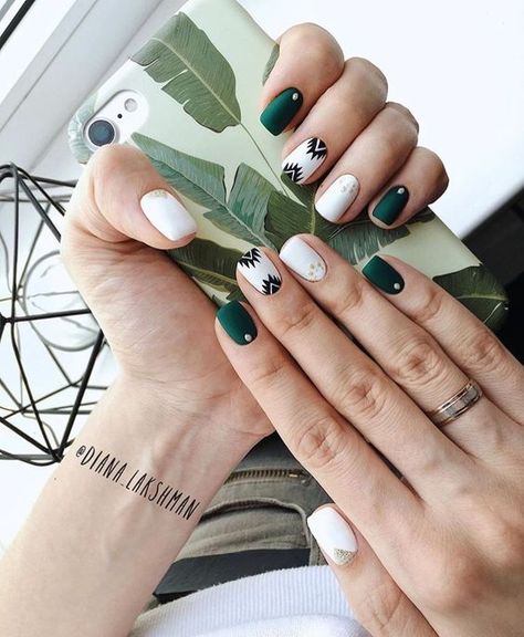 uñas verdes 15 Design Ongles Courts, Nails 2018, Holiday Nail Art, Spring Nail Art, Short Nail Designs, Stil Inspiration, Cat Kuku, Pedicures, Floral Nails