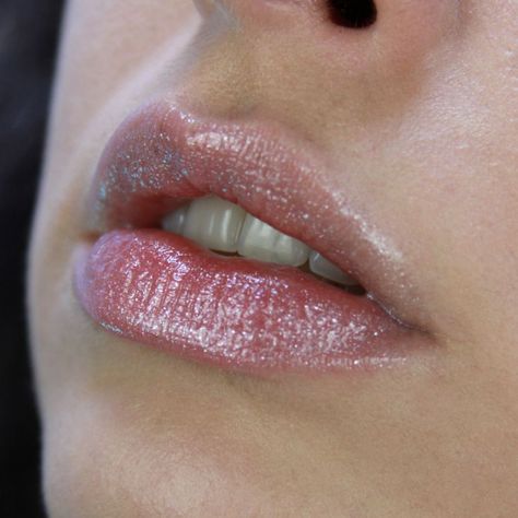 White lipgloss / White shimmer lipgloss / Vegan Lipgloss / Shimmer Lips / White Lips Silver Lip Gloss, Frosty Lips, Shimmer Lips, Mouth References, Lime Chiffon, Lips White, Eyeshadow Styles, Eyeliner Techniques, Embrace Natural Beauty