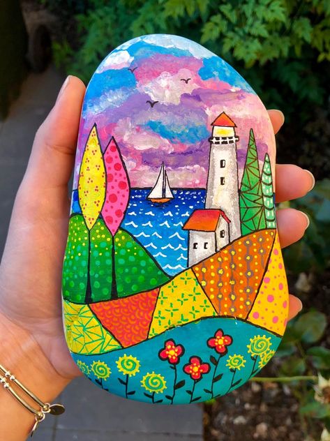 Brick Crafts, Stone Pictures Pebble Art, Stone Art Painting, Seashell Painting, Mermaid Painting, Rock And Pebbles, Painted Rocks Craft, Painted Rocks Diy, Rock Painting Patterns