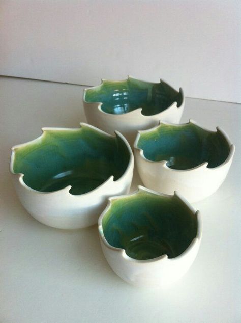 Nested Bowls Ceramic, Nesting Bowls Ceramic, Wheel Thrown Pottery Ideas Beginners, Thrown Pottery Ideas, Thrown Bowls, Bowls Design, Celadon Glaze, Keramik Design, Slab Pottery