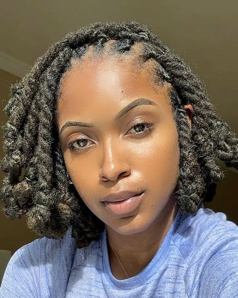 Ayanna Leigh 🇯🇲🇮🇳 on Instagram: "Beautiful lady ✨🌱 • • • • • #locs #locgoddess #locgoals #locstylesforwomen #locstyles #thicklocs #locbob #locknots #locsforwomen #womenwithlocs #locbeauty #dreadstylesforwomen #shortlocs #shortlocstyles" Bhriannachanell Locs, Loc Braids For Black Women, Loc Twists, Female Loc Styles, Microlocs Styles, Loc Knots, Microloc Styles, Natural Hair Journey Growth, Natural Locs