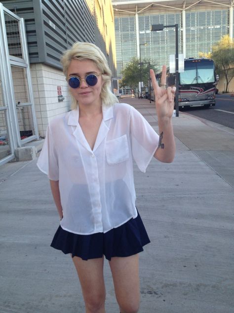 Sky Ferreira Outfit, Sky Ferreira Style, American Apparel Tennis Skirt, Sky Ferreira, Tennis Outfits, Tennis Skirts, Style Rock, Skirt Trends, Tennis Clothes