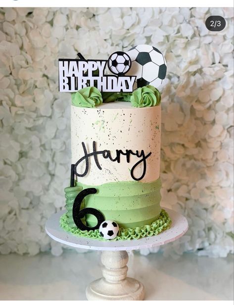 Soccer Football Cake, Buttercream Soccer Cake, Modern Soccer Cake, Easy Soccer Birthday Cake, New Beginning Cake Ideas, Soccer Cake Birthday, Soccer Cake Design, Sport Themed Cake, Soccer Theme Cake Ideas