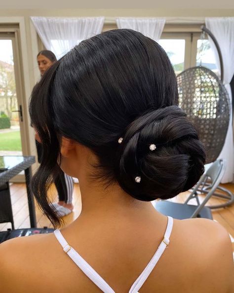 Wedding Hairstyles For Black Women: 40 Looks & Expert Tips ❤ black women wedding hairstyles simple low bun kykhair #weddingforward #wedding #bride #weddinghair #blackwomenweddinghairstyles Women Wedding Hairstyles, Black Women Wedding Hairstyles, Wedding Hairstyles For Black Women, Black Bridesmaids Hairstyles, Black Brides Hairstyles, Low Bun Wedding Hair, Cute Wedding Hairstyles, Black Women Wedding, Black Wedding Hairstyles