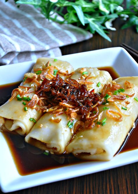 Chee Cheong Fun, Cheong Fun, Kong Recipes, Dim Sum Recipes, Fried Shallots, Hong Kong Style, Savory Sauce, Sweet Sauce, Noodle Dishes