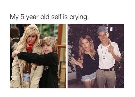 Old Disney Channel, Dylan And Cole, Dylan Sprouse, Suite Life, Ashley Tisdale, Old Disney, Disney Shows, Disney Memes, Disney Funny