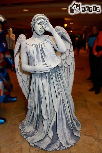 . Statue Costume, Weeping Angel Costume, Angel Cosplay, Doctor Who Cosplay, Living Statue, Mermaid Statues, Weeping Angel, Diy Kostüm, Angel Costume