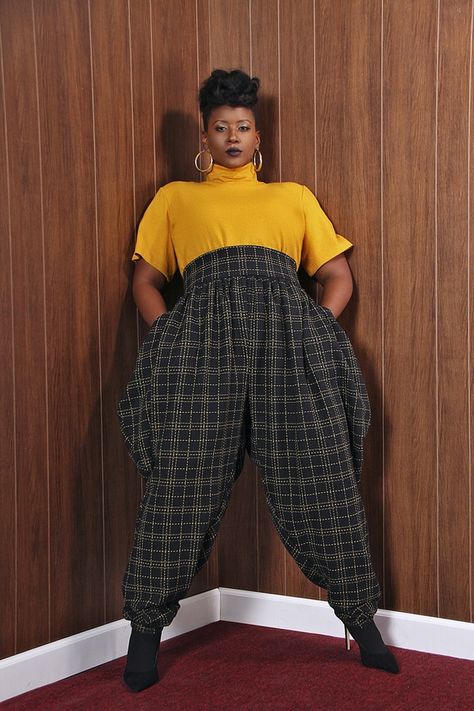 i think i kinda love these pants Plus Size Indie, Mode Queer, Style Androgyne, Plus Size Street Style, Plus Zise, Slouch Pants, Tokyo Street Fashion, Fall Mood, Grunge Outfit