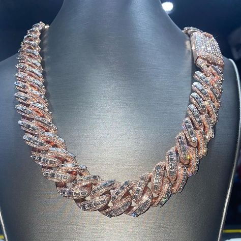 All Posts • Instagram Hat Jewelry, Rapper Jewelry, Miami Cuban Link Chain, Expensive Jewelry Luxury, Miami Cuban Link, Cuban Link Chain Necklaces, Miami Cuban, Rose Gold Chain, Expensive Jewelry