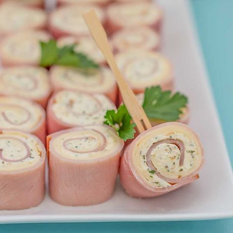 Silvester Snacks, Ham Roll Ups, Low Carb Appetizer, Ham Rolls, Cream Cheese Rolls, Roll Ups Recipes, Soup Appetizers, Low Carb Appetizers, Dinner Appetizers