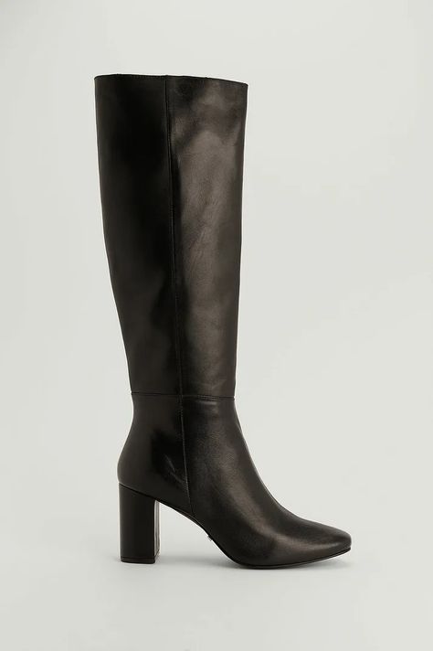 Womens Knee High boots | Find the perfect boots at NA-KD | na-kd.com Black Knee Boots, Knee High Boots Flat, Elegant Boots, Brown Knee High Boots, Black High Boots, Knee Length Boots, Leather Knee High Boots, Leather Boots Heels, High Leather Boots