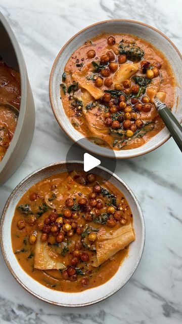 Deliciously Ella on Instagram: "Taking all the flavours of a classic veggie lasagne but without all the faff, this Veggie Lasagne Soup With Crispy Chickpeas is a nourishing supper that you’ll make time and time again.

You’ll need:

For the crispy chickpeas
- Chickpeas
- Harissa paste
- Olive oil
- Sea salt

For the soup
- Garlic
- Onion
- Carrot
- Celery
- Thyme
- Chilli flakes
- White miso paste
- Tinned plum tomatoes
- Tin coconut milk
- Veg stock
- Sundried tomatoes
- Maple syrup
- Lasagne sheets
- Cavolo nero

Recipe here:
deliciouslyella.com/recipes/plant-based-lasagne-soup" Cavolo Nero Recipe, Veggie Lasagne, Lasagne Soup, White Miso Paste, Veg Stock, Dinner Italian, Lasagne Sheets, Harissa Paste, Veggie Lasagna