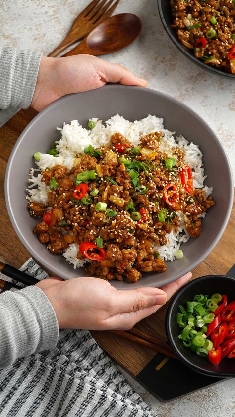 Korean Beef Bowl - Khin's Kitchen - Asian Ground Beef Recipes Ground Beef Rice Bowl, Korean Beef Bowl Recipe, Asian Ground Beef, Beef Rice Bowl Recipe, Asian Ground Beef Recipes, Beef Bowl Recipe, Mince Dishes, Korean Beef Recipes, Korean Beef Bowl