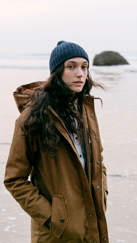 Rugged Womens Fashion, Newfoundland Outfits, Pacific Northwest Outfit, Pacific Northwest Style Clothes, Pnw Outfit, Burned Clothing, Pnw Fashion, Pacific Northwest Aesthetic, Pacific Northwest Fashion