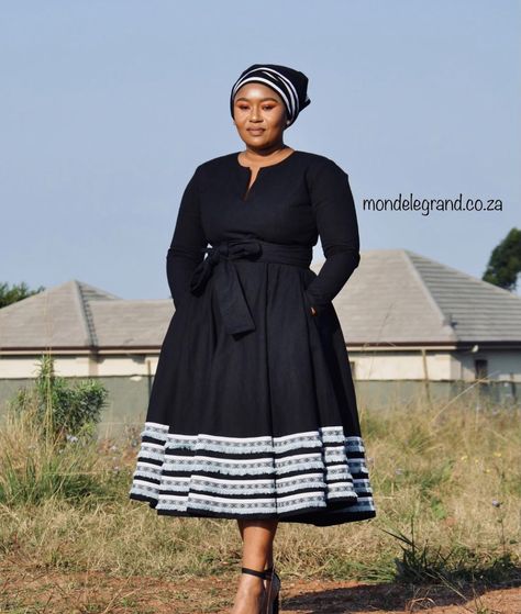 Modern Xhosa Attire, Xhosa Dresses, Xhosa Traditional Attire, Xhosa Attire, South African Traditional Dresses, Red A Line Dress, African Traditional Wear, Fancy Short Dresses, African Attire Dresses