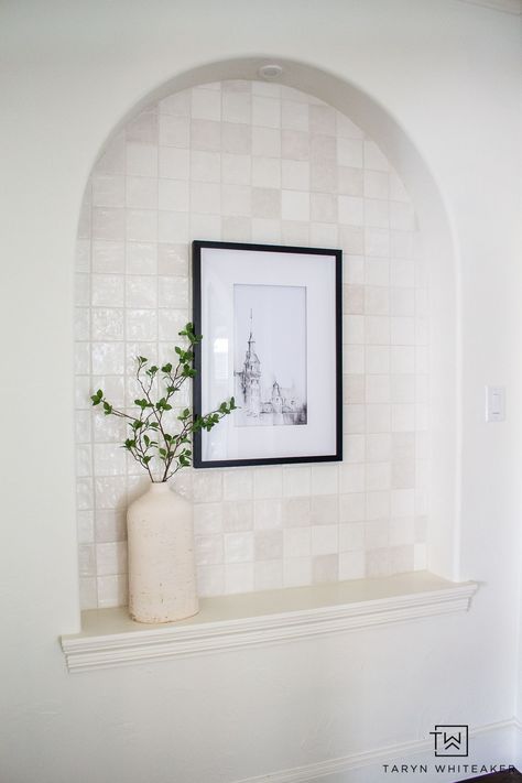 Decorating Wall Cutouts, Wall Niche Entryway, Wall Cutout Decor, Niche Wall Decor, Entryway Niche, Entryway Niche Decor, Arched Wall Niche, Niche Decorating Ideas, Niche In Wall