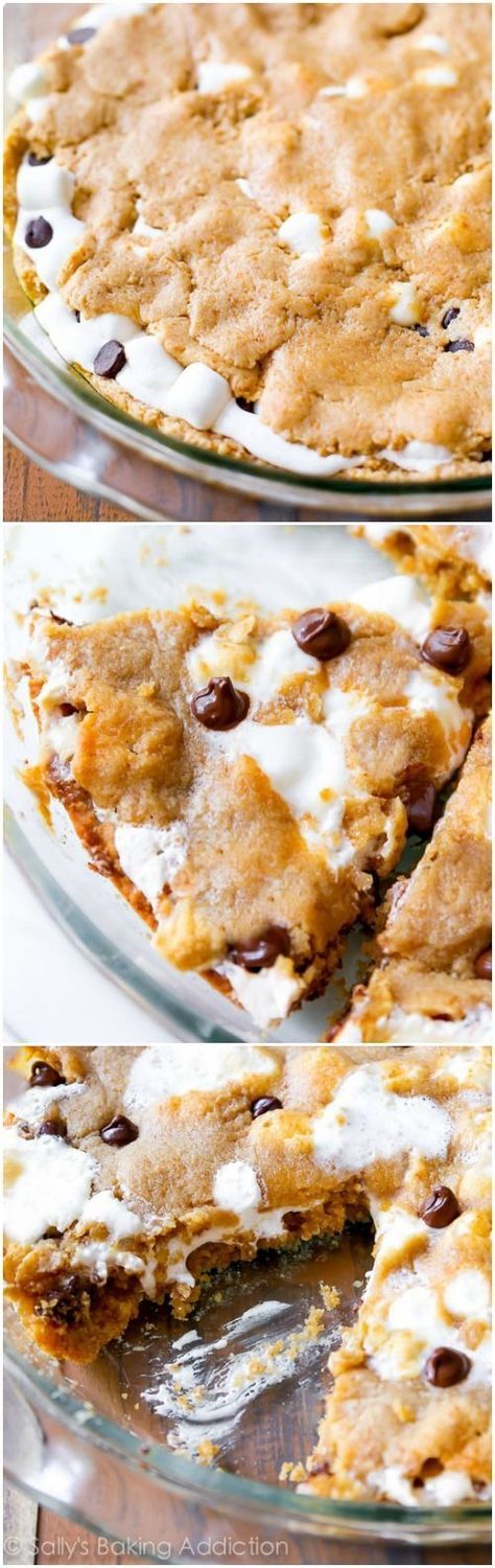 S'MORES Chocolate Chip Cookie Pie recipe-- soft-baked and ready for you to dig in! Smore Cake, Chocolate Chip Cookie Pie, Chocolate Chip Cookie Cake, Sally's Baking, Giant Cookie, God Mat, S'mores, Dessert Bar, Piece Of Cake