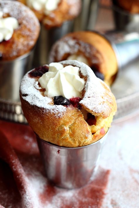 Blueberry Popovers Recipe, How To Make Popovers, Dessert Popovers, Popovers Recipes Easy, Raspberry Popovers, Chocolate Popovers, Blueberry Popovers, Popovers Recipes, Whipped Cream Ice Cream