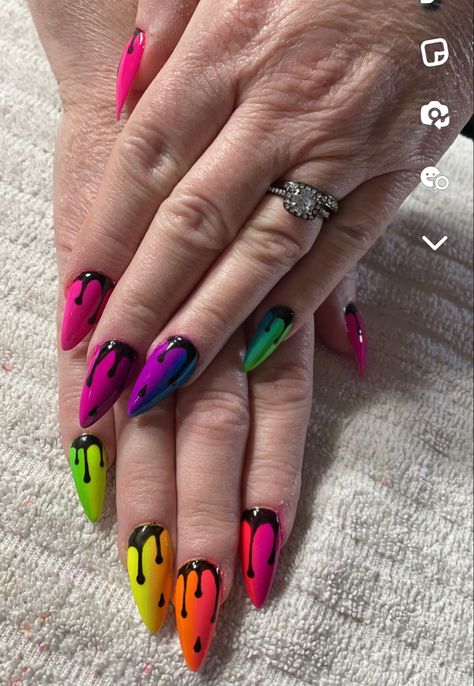 Neon Nails With Black Design, Neon Drip Nails, 80s Nails Designs Neon, Neon Black Nails, Neon Nails With Black, Neon Summer Nails Designs, Neon Powder Nails, Neon And Black Nails, Black Neon Nails