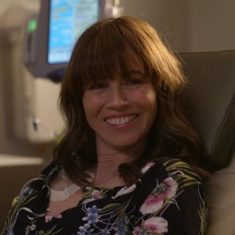 Judy Hale, Linda Cardellini, Favourite Characters, Female Celebrities, Dead To Me, Comfort Characters, Celebrities Female, Favorite Character, Celebrities