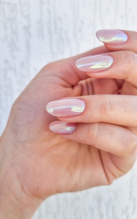 Unha amendoada inspiração glow brilho Nails