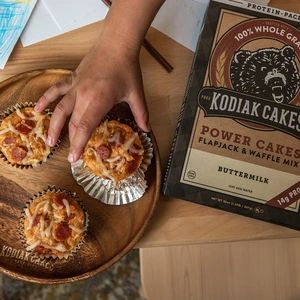 Yeast Waffle Recipe, Waffle Mix Recipes, Back To School Recipes, Kodiak Cakes Recipe, School Snack Ideas, Baked Pizza, Buttermilk Pancake Mix, Pancake Mix Recipes, Pizza Muffins