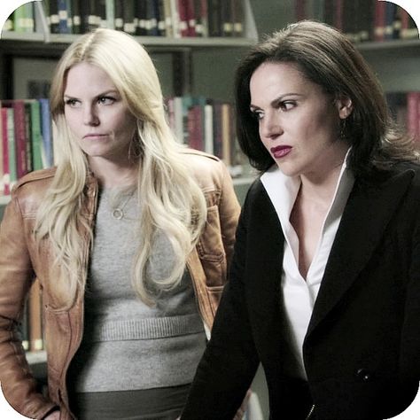 Emma & Regina Emma And Regina, Regina Ouat, Sacrifice Love, Regina And Emma, Naruto Sketch, Swan Queen, Regina Mills, Jennifer Morrison, Emma Swan