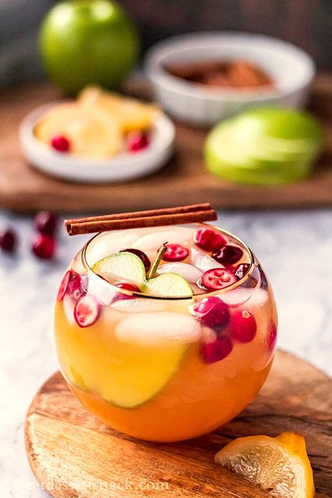 Cold Cider Punch, Fall Punches, Apple Cider Punch Alcohol, Fall Apple Cider Punch, Apple Cider Champagne Punch, Fall Punch Recipes Non Alcoholic Apple Cider, Non Alcoholic Apple Cider Punch, Apple Cider Punch Non Alcoholic, Apple Cider Drinks Nonalcoholic