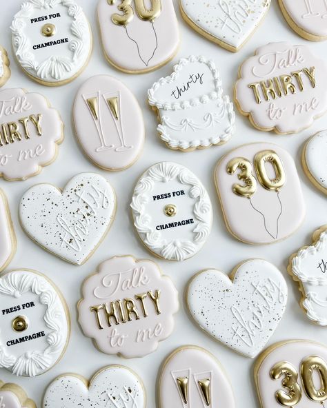 Number 5 Cookies, Press For Champagne Cookies, Champagne Glass Cookies, Champagne Cookies, Martini Birthday, Gold Cookies, 30 Birthday, 27th Birthday, Cake Decorating Designs