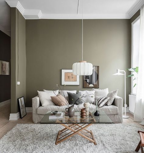 Sage Green Living Room, Olive Green Walls, Scandinavian Apartment, Living Room Green, Beautiful Apartments, Green Home Decor, Scandinavian Decor, Bedroom Green, Wallpaper Living Room