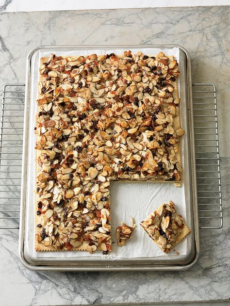 Florentine Bars, Popular Holiday Desserts, Holiday Dessert Recipes, Holiday Dessert, Holiday Desserts, A Holiday, Wine Recipes, Holiday Cheer, Oatmeal