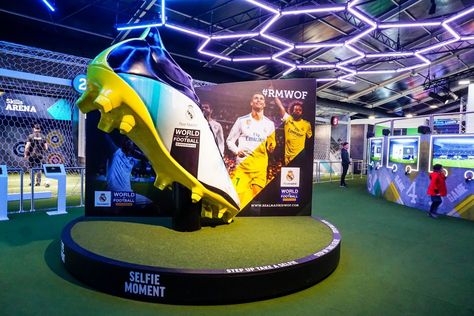 Soccer Activation, Soccer Museum, Football Exhibition, Sport Museum, Sport Bar Design, Soccer Events, Football Museum, Immersive Exhibition, Football Event