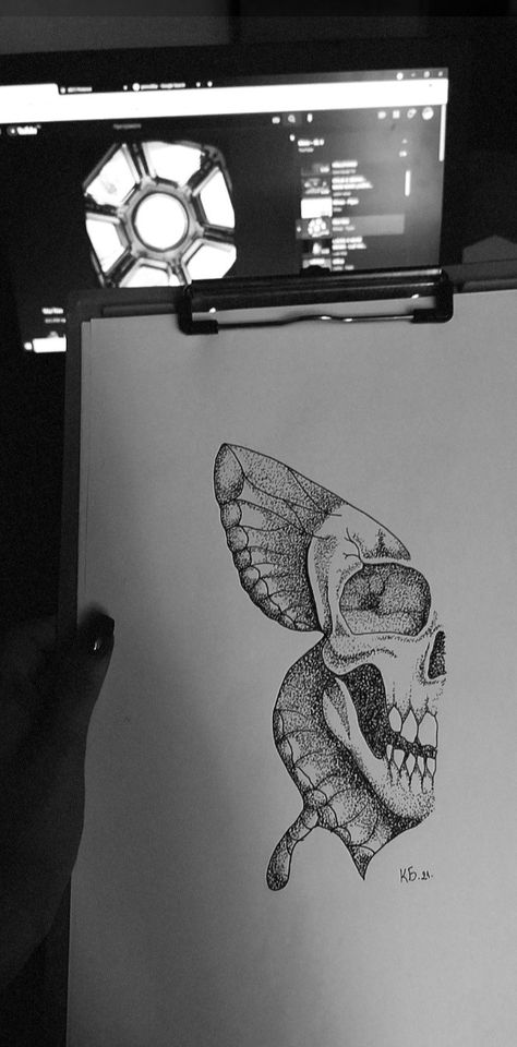 Skull Drawings, Medusa Tattoo Design, Butterfly Skull, Half Skull, Snake Drawing, Observational Drawing, Skulls Drawing, Day Of The Dead Skull, Medusa Tattoo