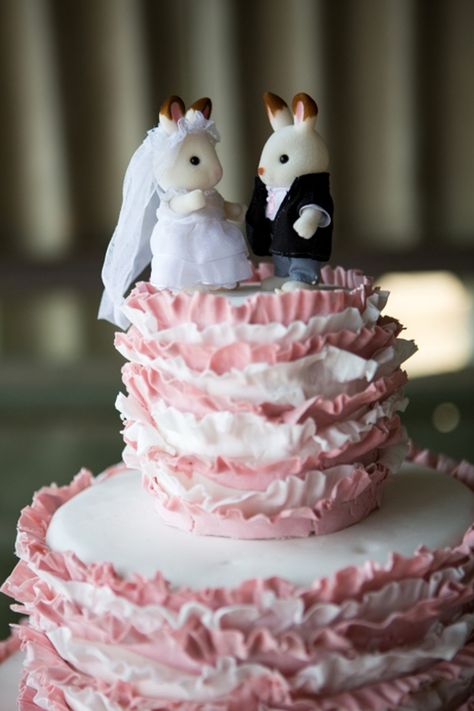 Sylvanian Families rabbit bride and groom wedding cake topper Family Wedding Cake Toppers, Rabbit Wedding, Family Cake, Rabbit Cake, Groom Wedding Cakes, Wedding Company, Future Wedding Plans, Wedding Topper, Natural Wedding