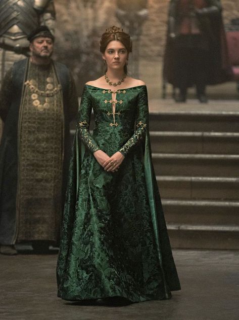 house of the dragon hotd Game Of Thrones Green Dress, Alicent Hightower Wedding Dress, House Of The Dragon Wedding Dress, House Of Dragon Fashion, House Of The Dragon Costume Design, House Of Dragons Dresses, House Of Dragons Costume, House Of Dragon Dresses, House Of The Dragon Cosplay