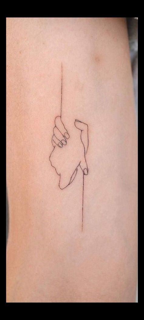 Minimalist Medical Tattoo, Subtle Nursing Tattoos, Ambulance Tattoo Ideas, Nurse Minimalist Tattoo, Epinephrine Tattoo, Nursing Tatoos Ideas, Allergy Tattoo Ideas, Healthcare Tattoo Ideas, Nurse Inspired Tattoos