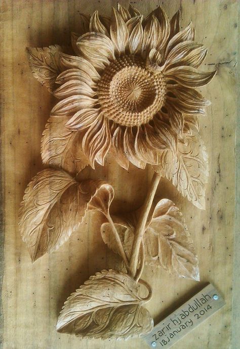 sunflower 2 Sunflower Scroll Saw Patterns, Flower Carving Wood, Wood Carved Flowers, Sunflower Carved In Wood, Baby Face Drawing, Ornamental Wood Carving, Sunflower Sculpture Painting, Pottery Molds, Japanese Block Print