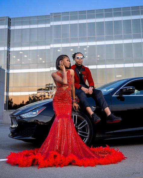 Red Prom Couple Outfit, Prom Outfits For Couples, Couple Prom Outfits, Prom Couples Outfits, Red Prom Suit, Prom Outfits For Guys, Couple Prom, Pretty Homecoming Dresses, Instagram Code